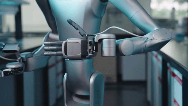 AI for Science开始&ldquo;动手&rdquo;了:机器人正式走进国家级实验室